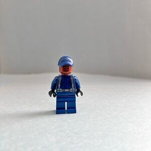 LEGO Juniors Guard Minifigure